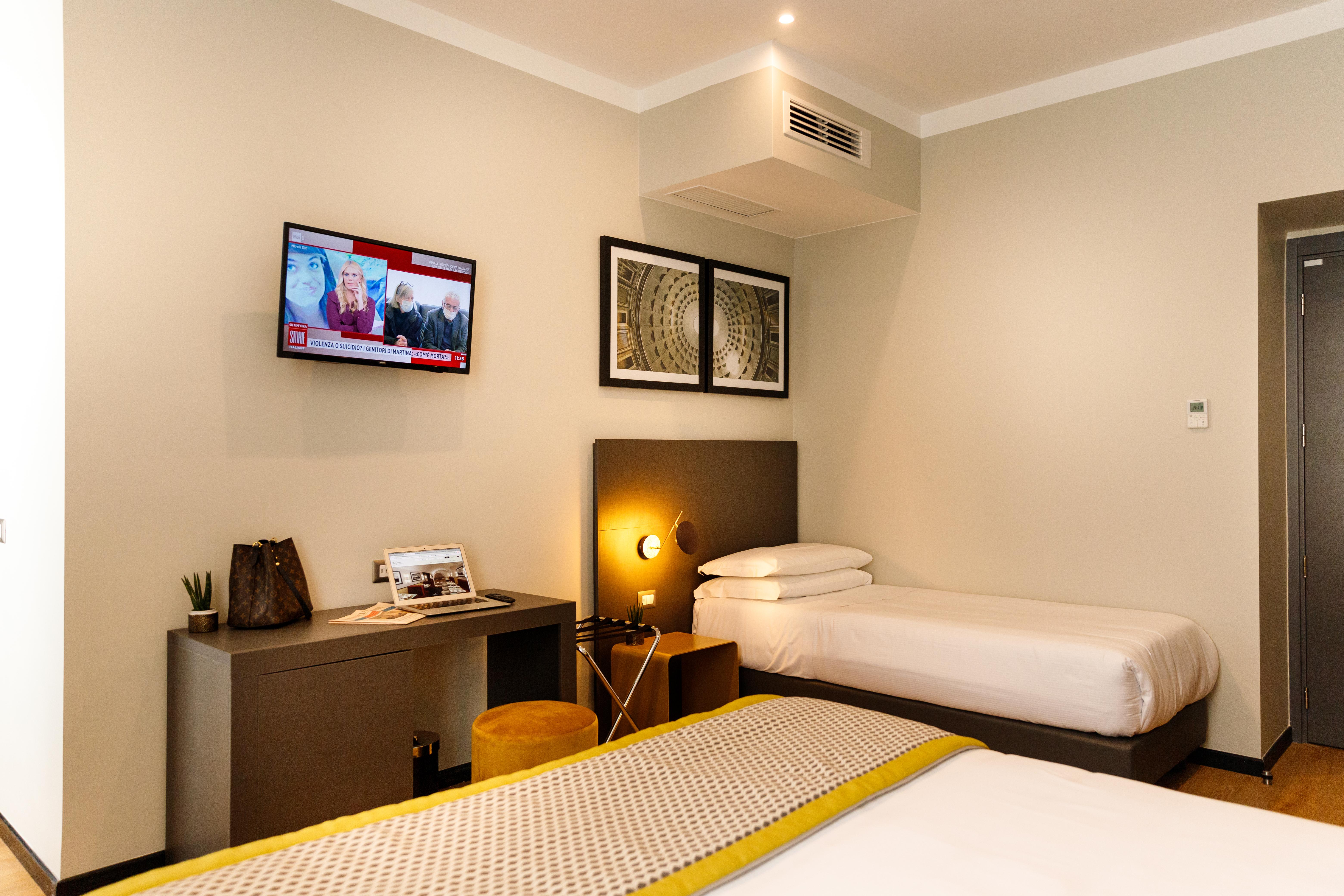 The Cross Hotel Roma Esterno foto